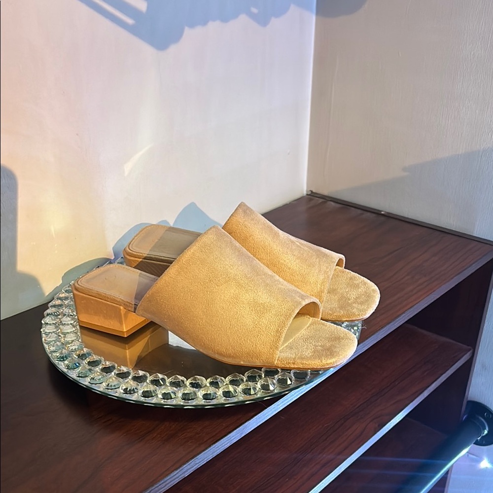 NWOT Camel Suede Open Toe Block Heel Mules - Women's Size - Picture 2 of 7